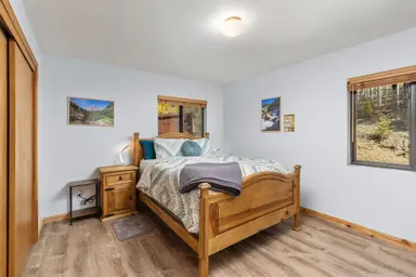 Upstairs Master Suite