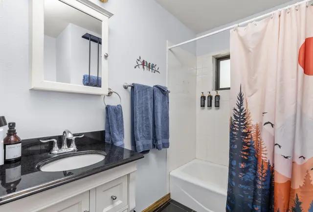 upstairs Bathroom Photo
