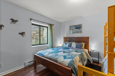Upstairs Master Suite